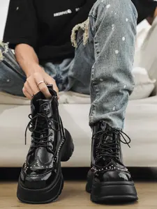 Men's Motorcycle Boots Closed with Rivet Decoration, High Street Style Thick Rubber Sole Platform, Vintage Trendy Short Boots, Casual Fashion Shoes