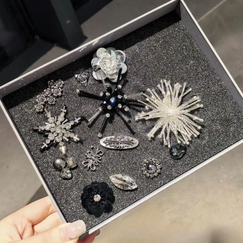 Luxury Heavy Alloy Rhinestone Pearl Shoe Charms For Crocs, Eye-Catching Night Bling Detachable Decor Buttons, Multi-Use DIY Ornaments For Perforated Clogs & Handbags, Sparkly Shiny Alloy Pearl Rhinestone Accessories For Women G,stai,jesu,mom,gold,pendant,