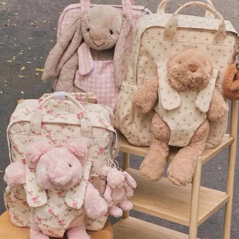 Backpack can fit with Jellycat Medium Size 31cm, Large size 36cm, smudge jellycat medium size ( Backpack only )