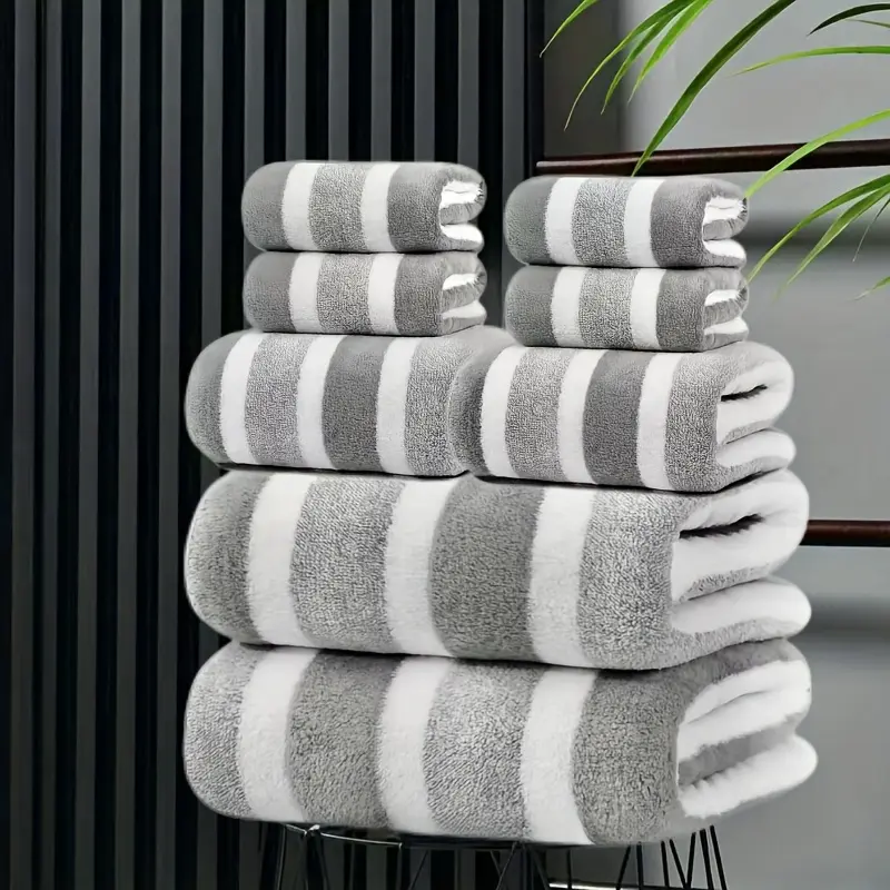 8-piece set, no hair loss, super water absorption, super soft two-color striped interval bath towel combination, including 2 large bath towels, 2 large face towels, 4 hand towels Grey