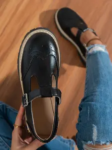 Women's Thick-Soled Block Mary Jane Shoes, Classic Vintage Elegant British Style, 4cm Hidden Height Increase, Breathable Carved Flower Pattern Adjustable Magic Tape strap Shoes