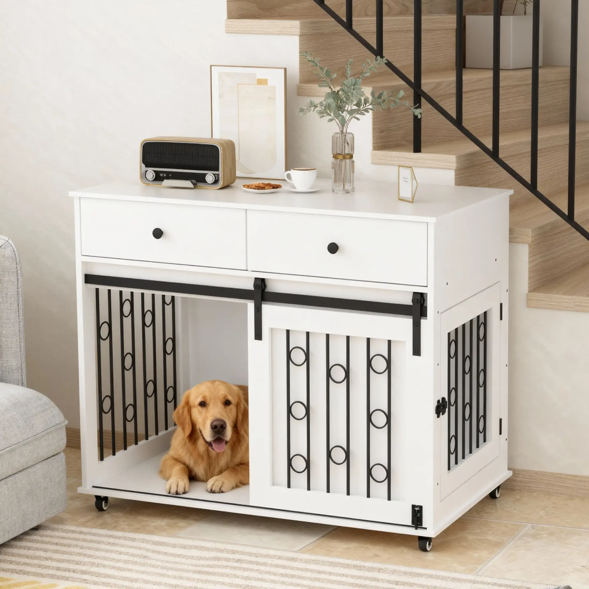 39.37'' Modern Wooden Dog Crate Furniture with Sliding Barn Door and Side Door, Indoor Dog Kennel End Table for Small to Medium Dogs, Decorative Pet Crate with Metal Bars and Lockable Wheels – White    RR
