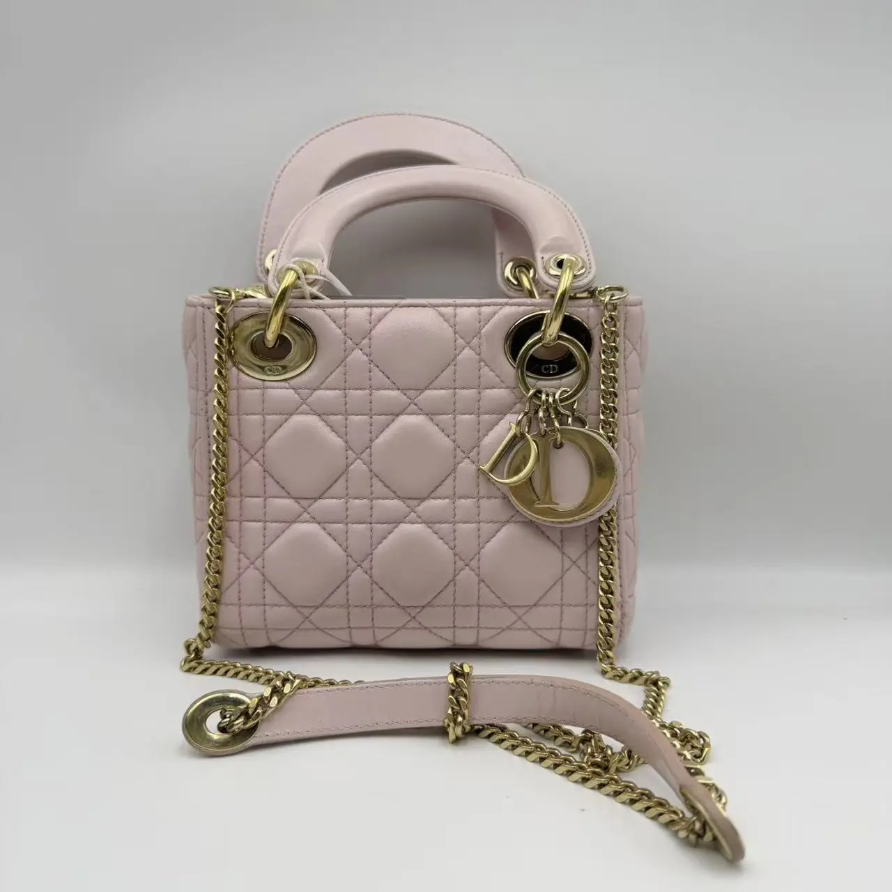 Pre-owned Dior Hz9 Lady Mini, pink pearlescent lambskin, handbag/crossbody bag 71458