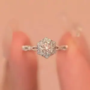 Sparkling Vine Engagement Ring for Women, Cubic Zirconia Wedding Band, Romantic Floral Stackable Ring Gift for HerGift