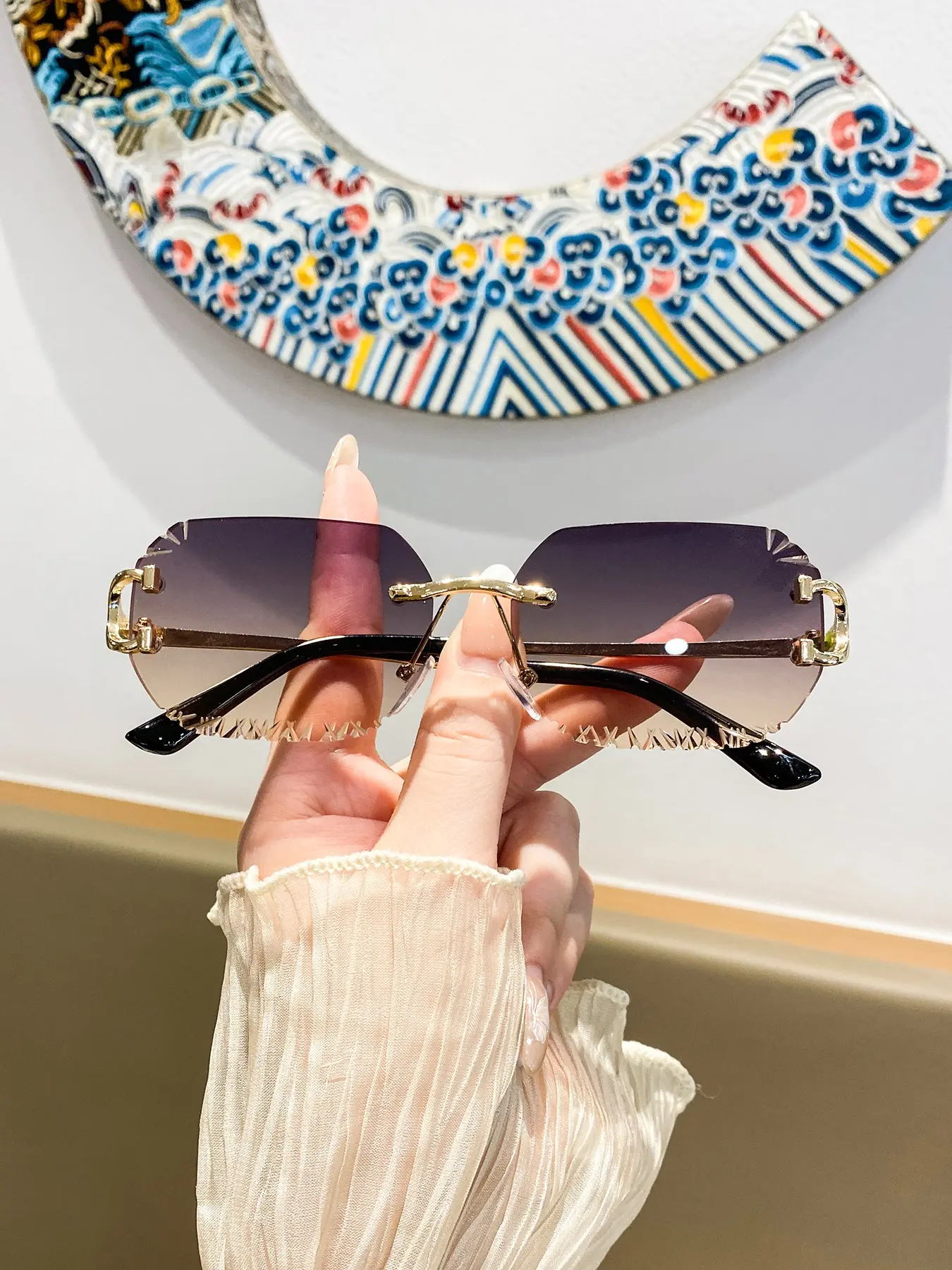 Women's Metal Frameless Diamond Edge Glasses, High-End Luxury Fashion Eyewear, Stylish and Versatile Decorative Sunglasses, Rimless Shades