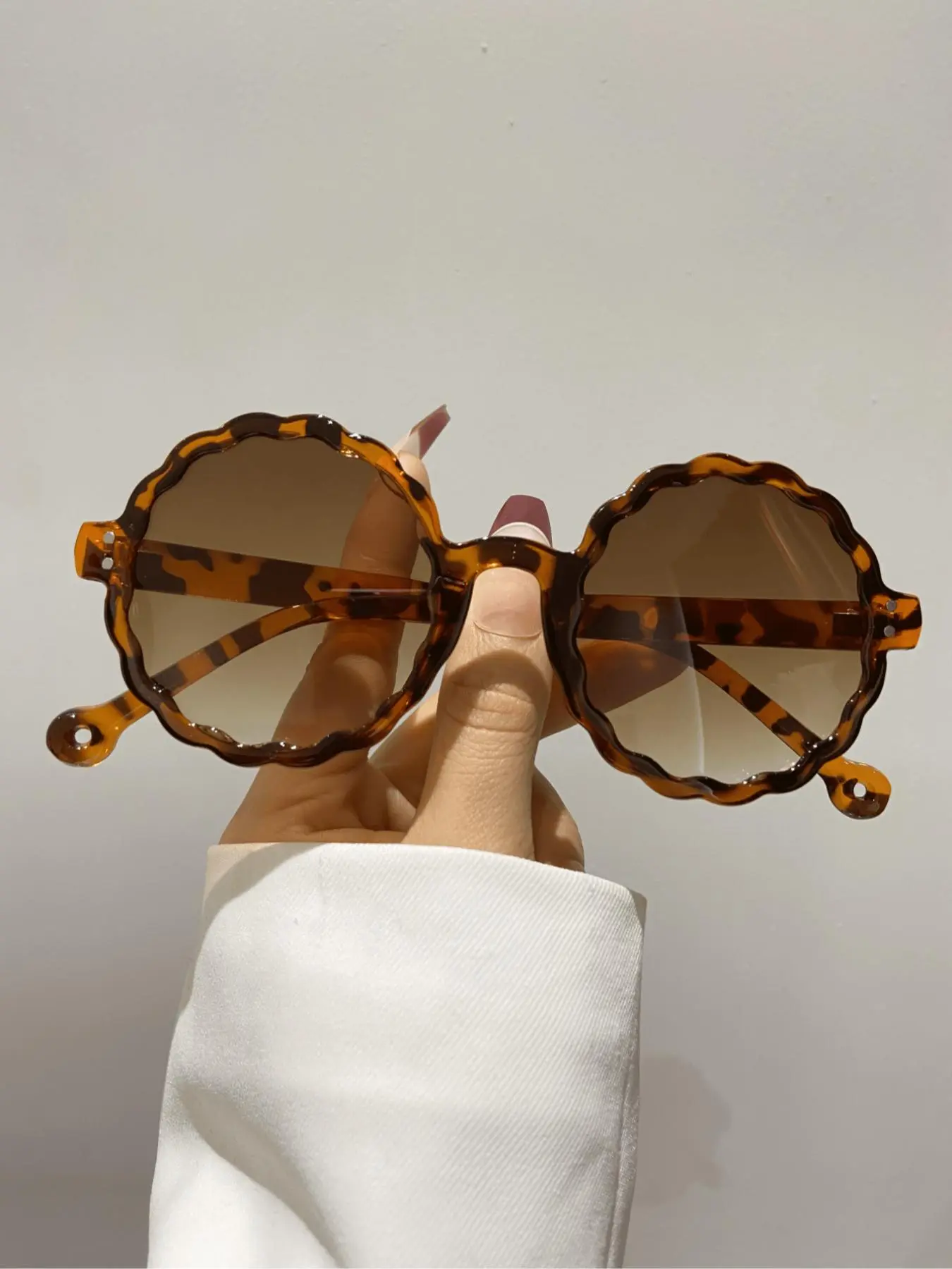 Vintage Flower Round Frame Glasses, Retro Outdoor Sports Eyewear, Fashion Accessory for Men & Women, Ideal for Summer Beach Wear