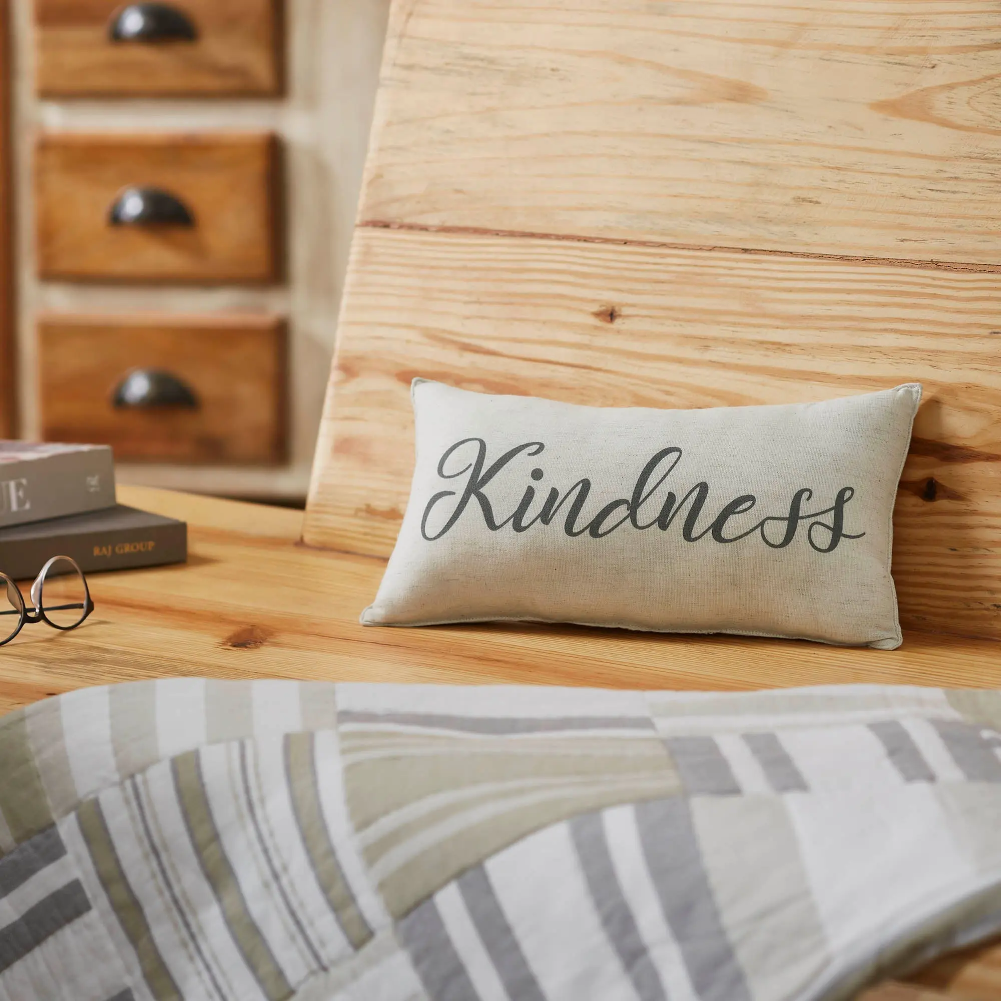 Serene Haven Kindness Pillow, 7x13 Inches Cotton Decorative Throw Pillow with an Uplifting Message, Versatile Rectangular Cushion with Heartwarming Text Design