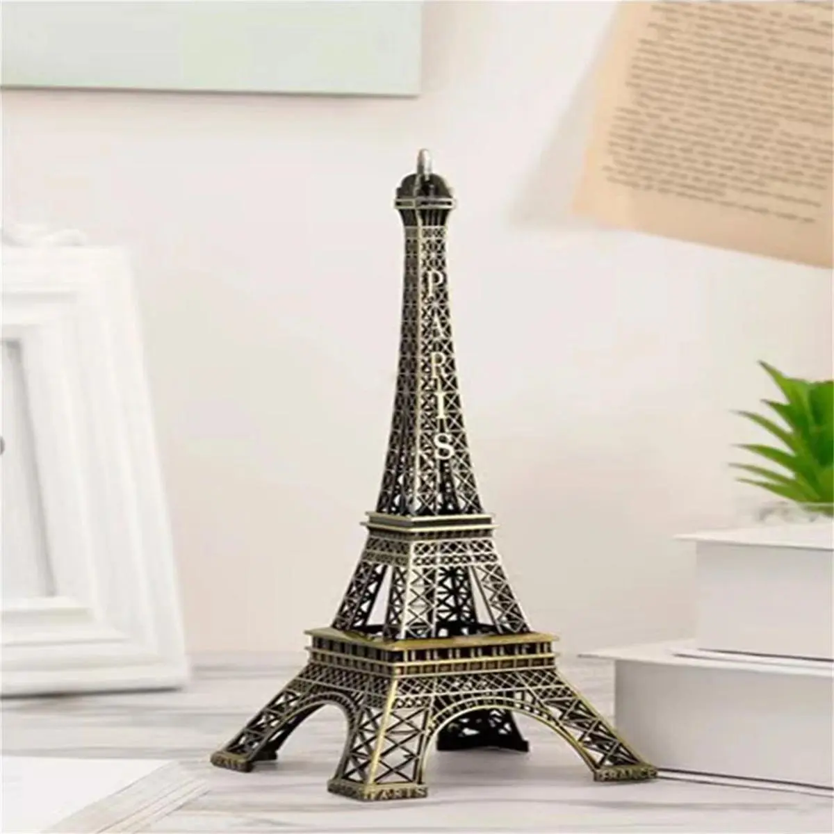 Eiffel Tower Design Ornament, Creative Iron Eiffel Tower Model, Home Decor for Living Room Bedroom Office, Room Decor, Home Decor, Home Decor Accessory, Modern Home Decoration