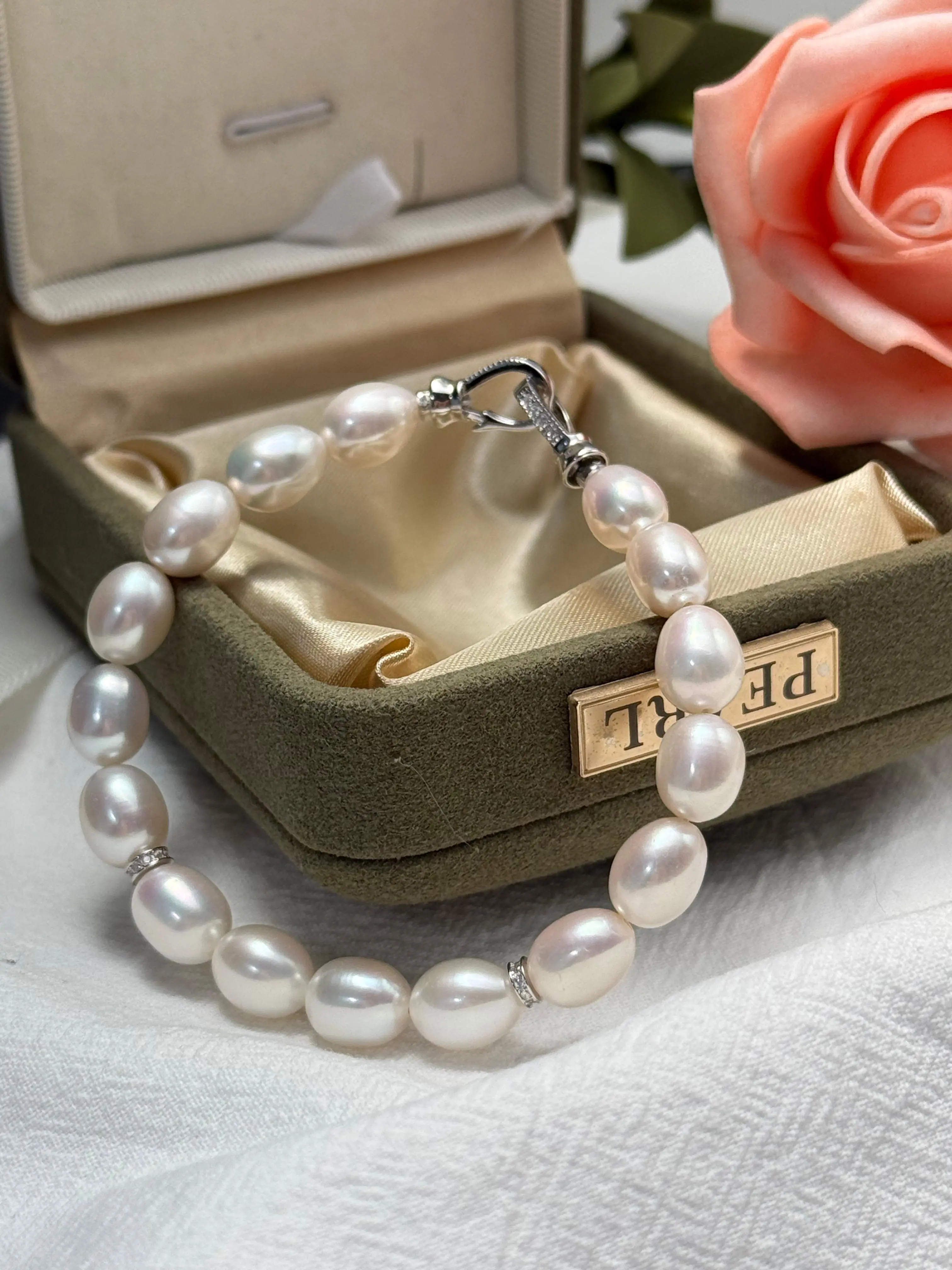 pearlury Genuine Pearl Bracelet for Women, Elegant White Freshwater Pearl Beaded Jewelry, Shiny Seedless Design, Pearl Beaded Bracelet