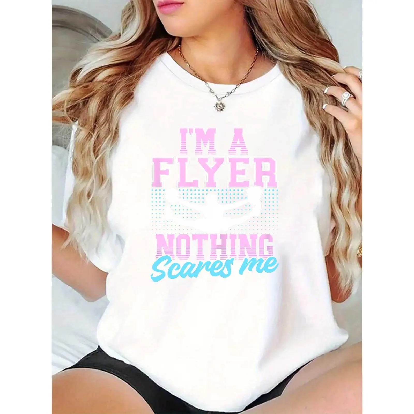 Women's 100% Cotton Casual Short-Sleeve Crew Neck T-Shirt, Funny 'I'm a Flyer' Cheer Graphic, Breathable Relaxed Fit Top for Practice & Daily Wear, Comfortable Loose-Fitting Matchable with Skirts
