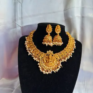 Women's Brass-Tone 2-Piece Temple Choker Necklace & Earrings Set, Intricate Design, Pearl Accents, Ornate Ethnic Artistic Handcrafted Indian Ethnic Style Jewelry, Gift Set, Ornate Ethnic Necklaces, Artistic Necklaces