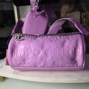 Juicy Couture (new w/tags Geniune)  Elegant Pink Crossbody Bag with Gold Accents and Adjustable Strap for Everyday Use choose your favorite Exclusive Viral new w/tags @glos.vibe @stayfadedbrand #stayfaded #stayfadedbrand #glosvibe