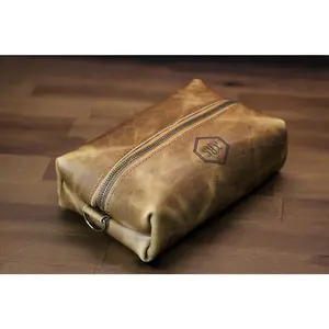Leather Dopp Kit - English Tan Harvest
