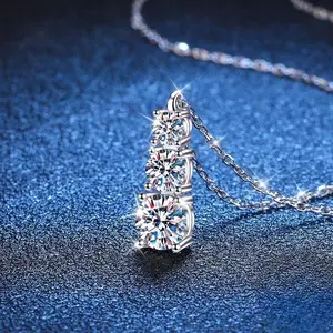 Elegant And Stylish Moissanite Luxury Necklace Neutral Creative Soft Style, Suitable for Daily Wear, Parties, And Travel