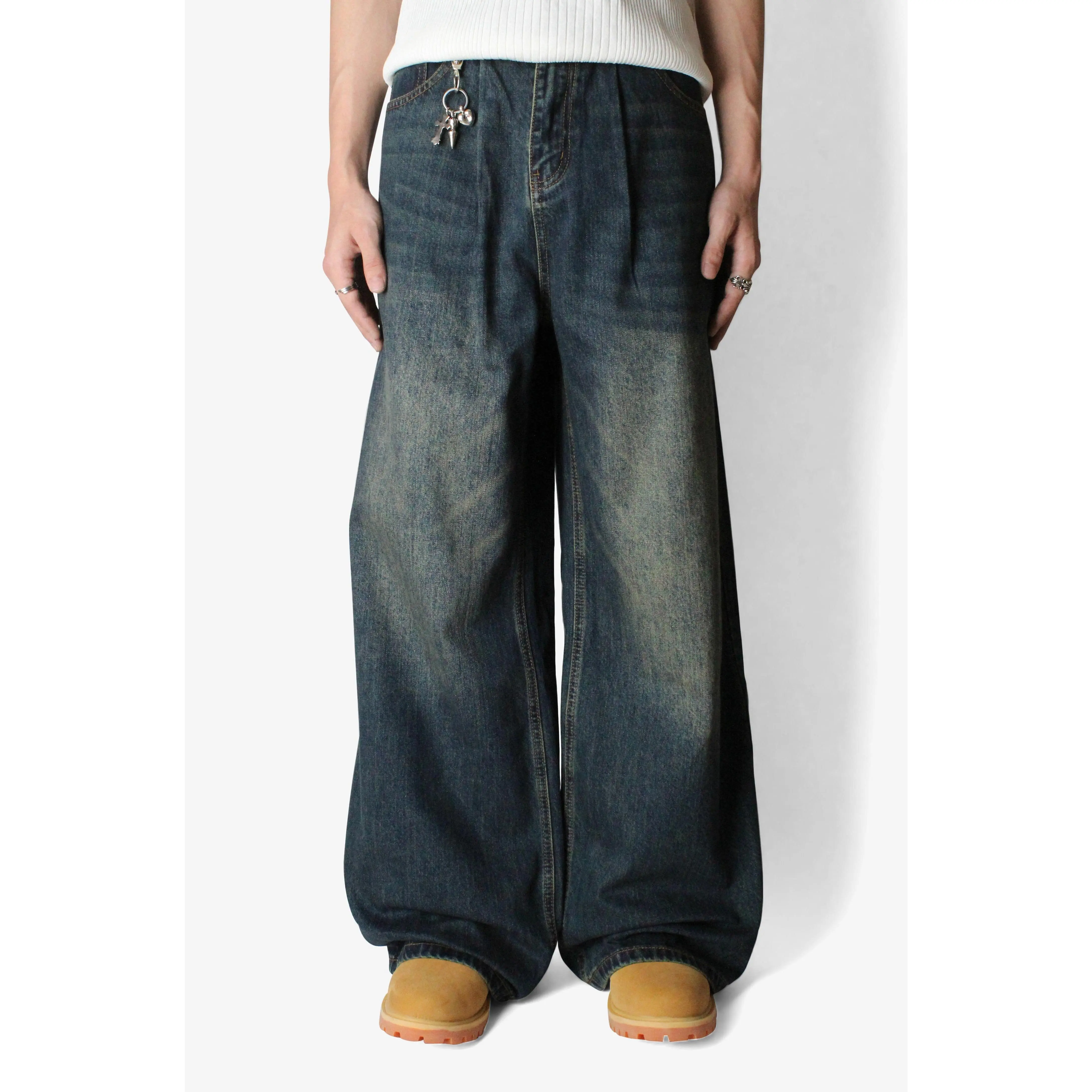 Signature Baggy Jeans