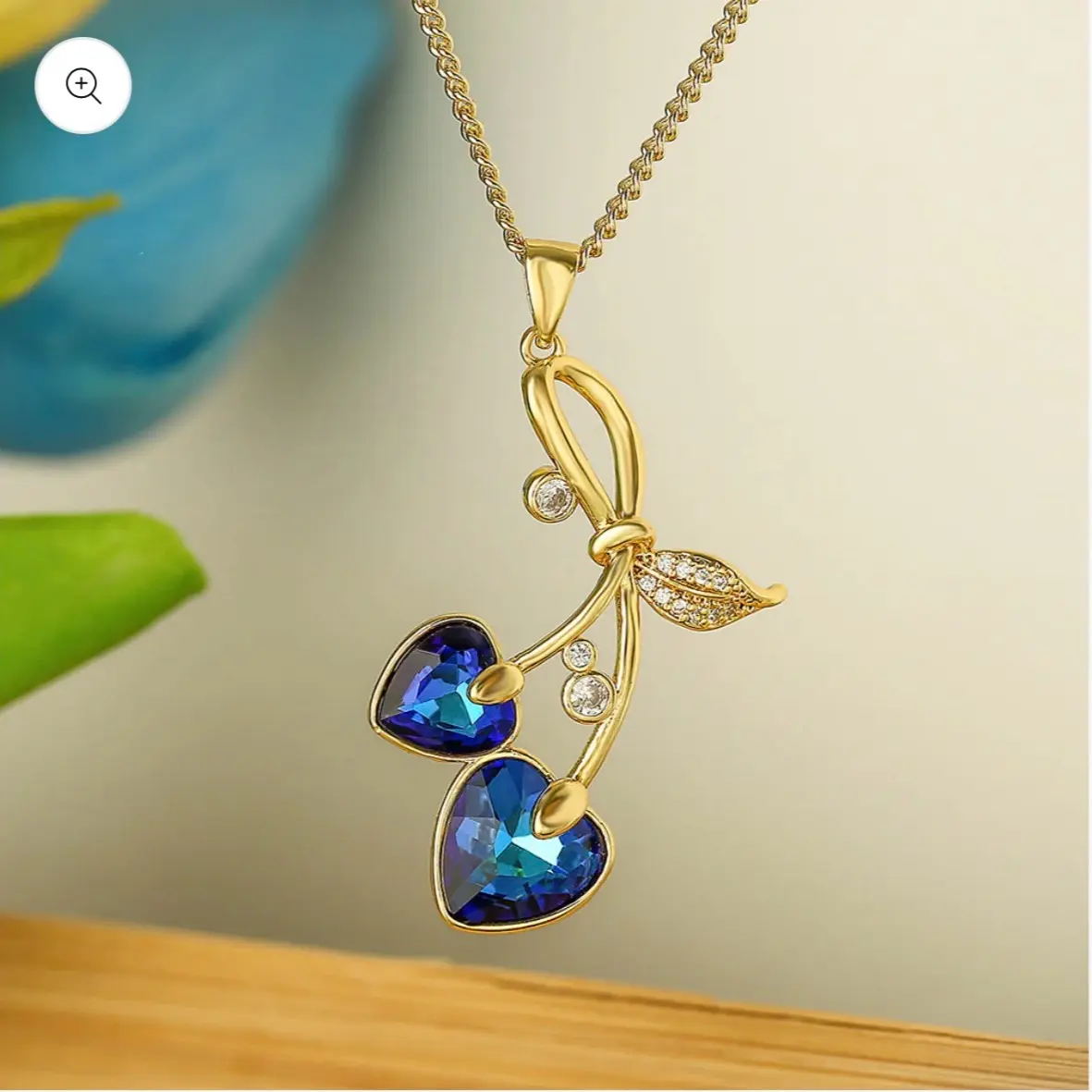 Copper-Plated Gold Zircon Cherry Pendant Necklace - Elegant Design with Gold Finish and Cherry Accents