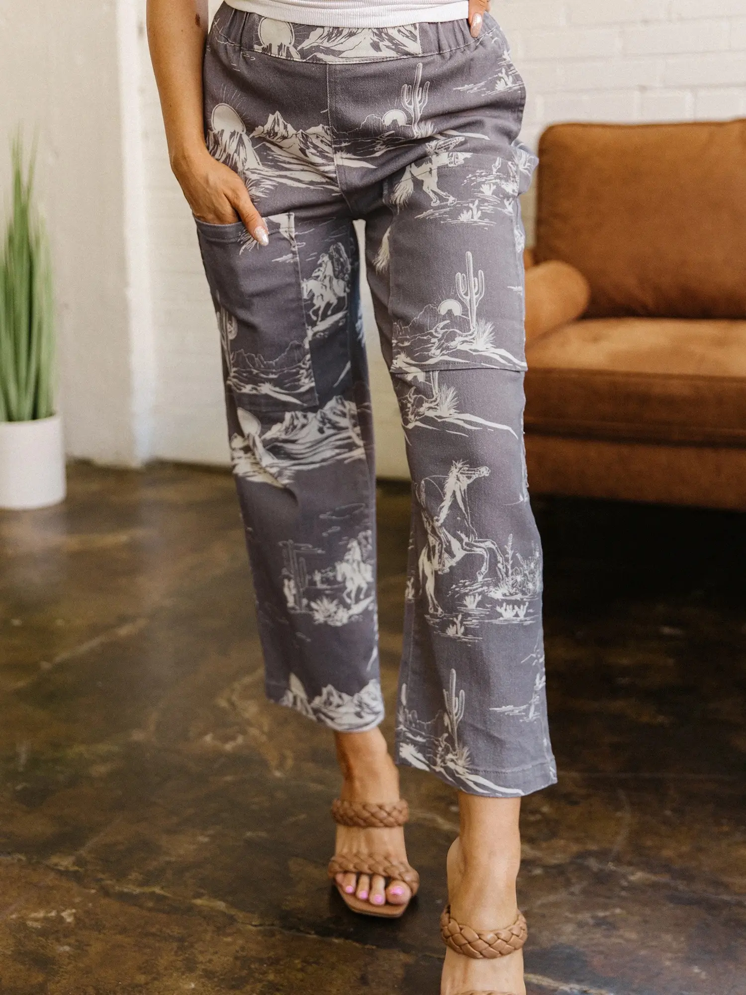Women’s Cotton Elastic Wild West Horse Print Denim Jeans - Vintage Western Everyday Casual Pants with Pocket, Comfortable