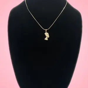 “HER ROYAL HIGHNESS” Queen Nefertiti Necklace