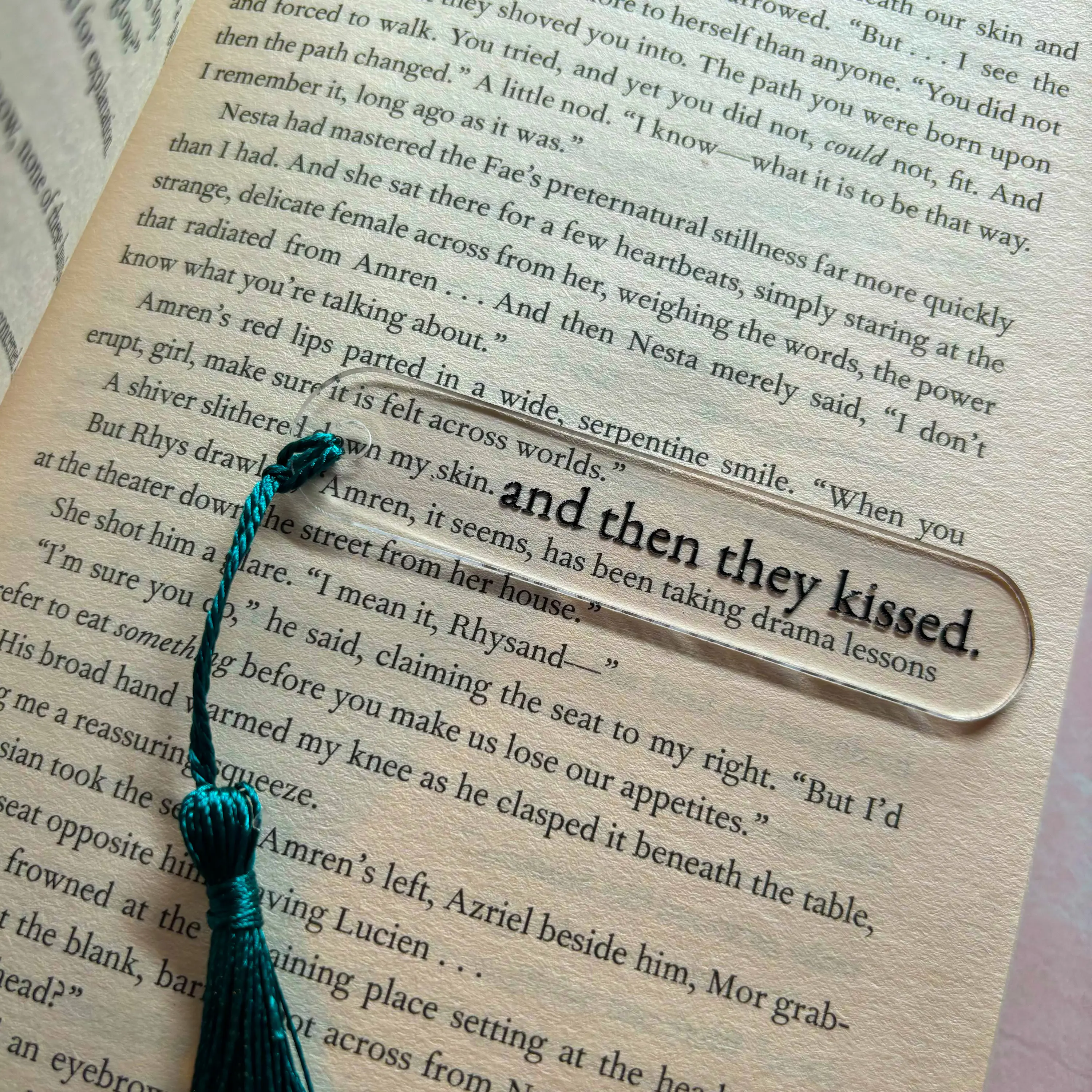 Then they kissed Bookmark