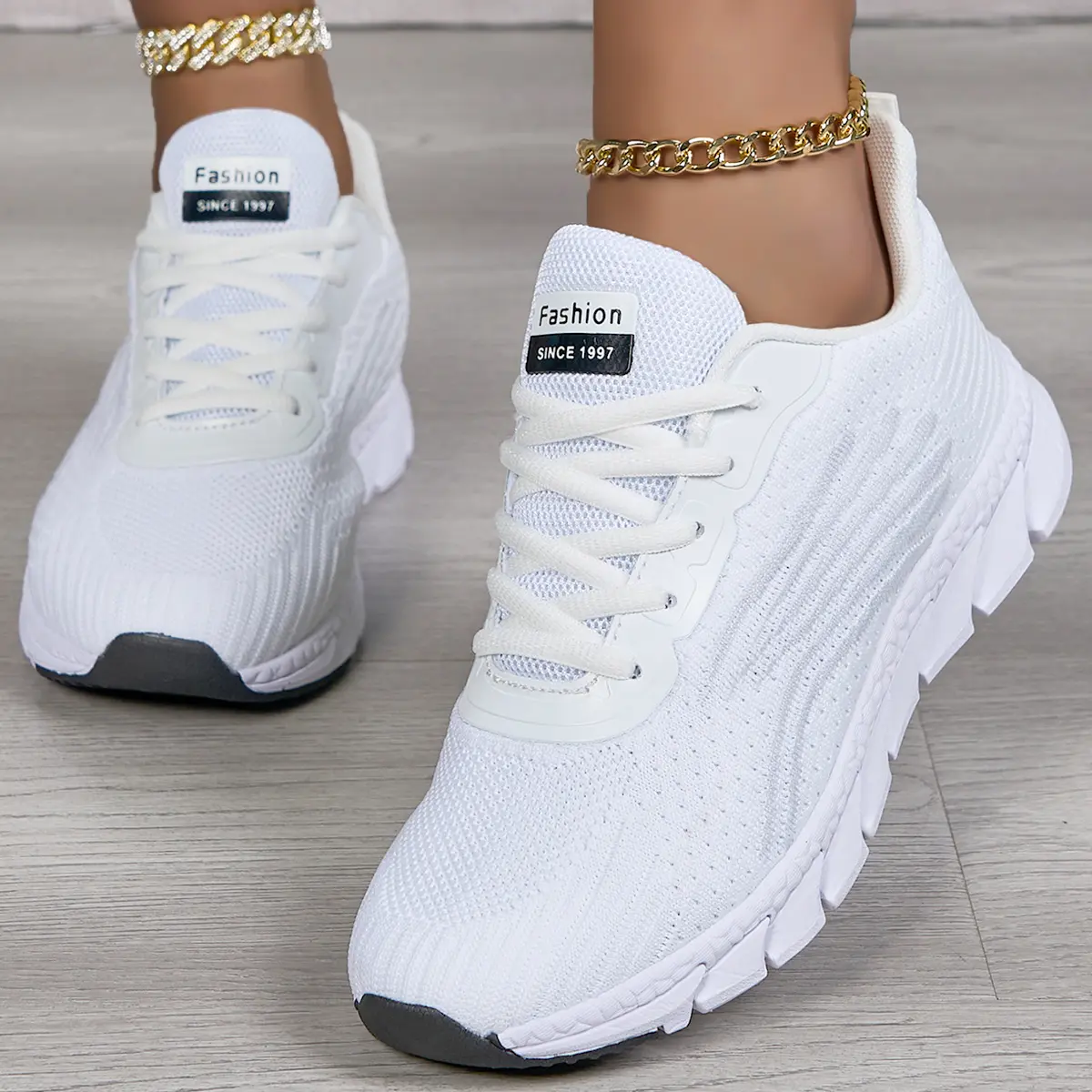 2026 new glossy sports women's shoes large size lightweight soft-soled walking shoes mesh breathable road running shoes platform comfortable yoga dance shoes