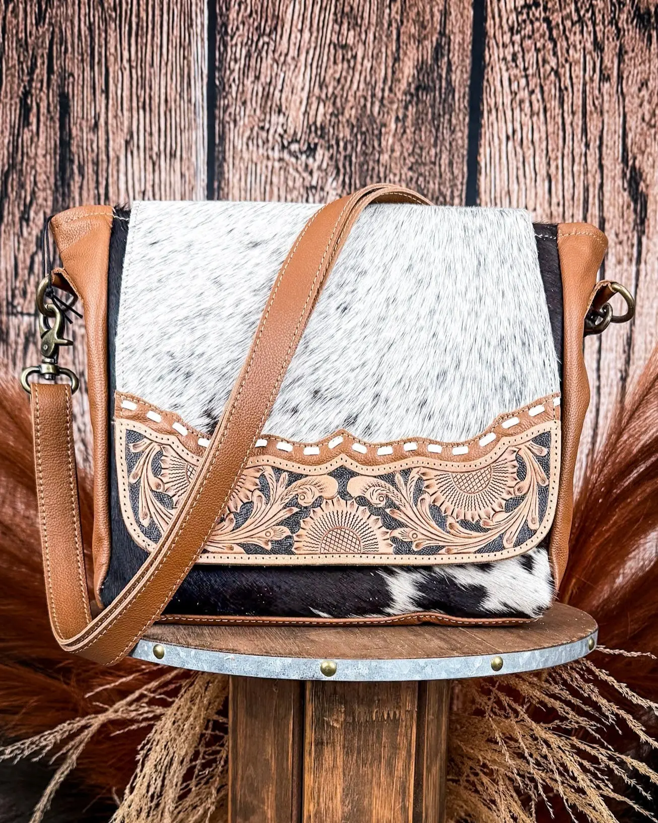 Myra Bag Mangnifique Concealed Carry Crossbody Shoulder Bag for Women’s Luggage Needs, Crossbody Bag