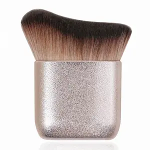 Self Tanner Kabuki Brush for Face & Body, Flawless Sunless Tan Blending Applicator