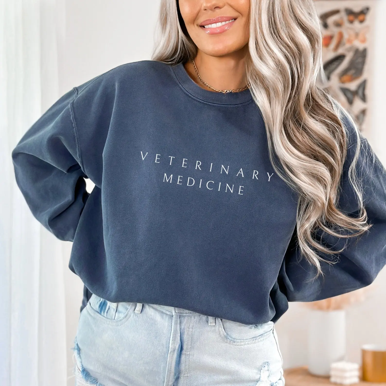 Custom Veterinary Technician Sweatshirt, Personalized Vet Tech Gift, Vet Tech Graduation Gift, Veterinary Medicine Unisex Crewneck Sweater