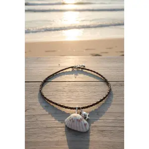 Angle Cove Shell Bracelet