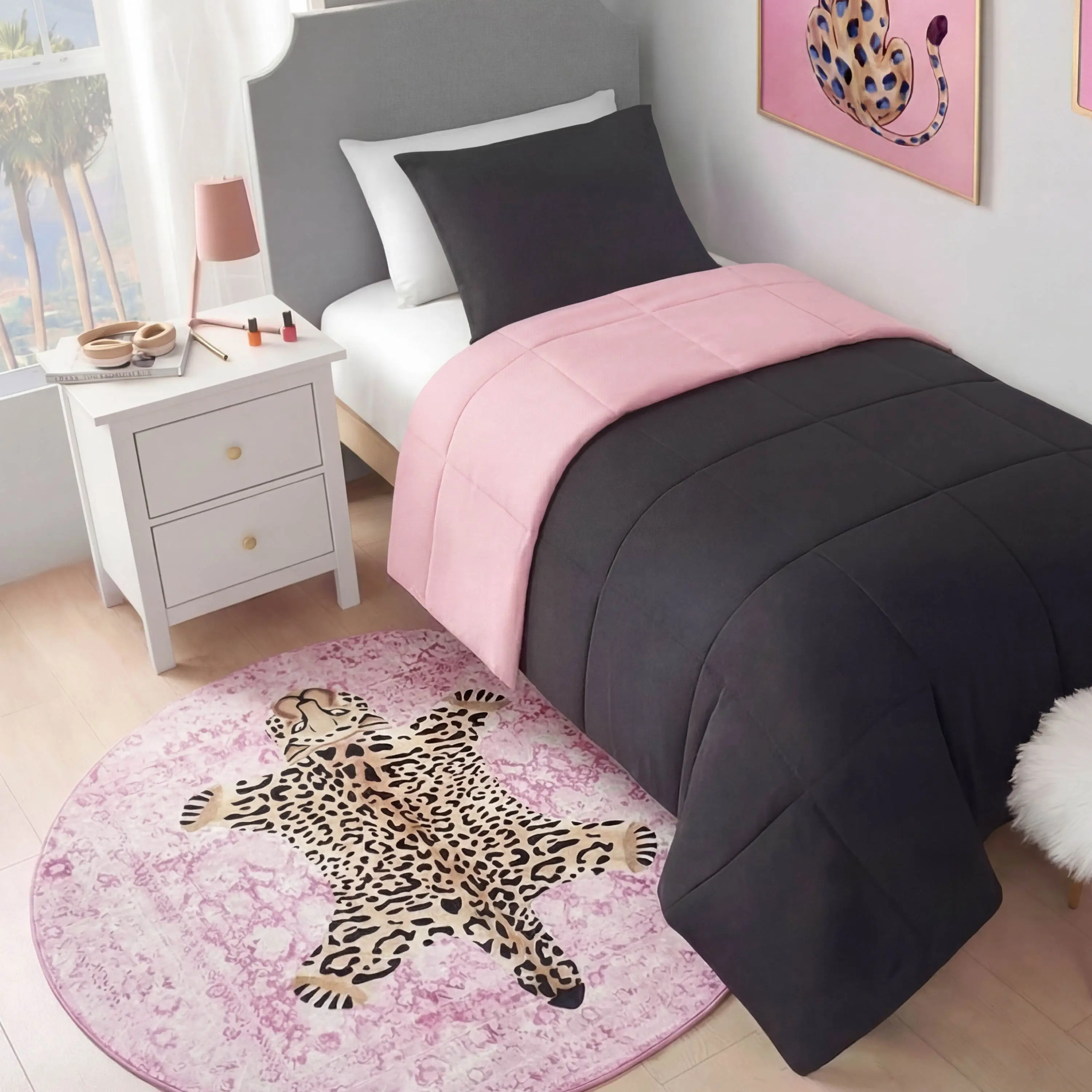 Juicy Couture Finely Washable Round Rug