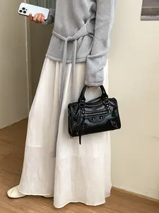 Women's Solid Color Rock Style Handbag, Boston Bag with Rivet Hardware and Fringe Decor, Crossbody and Shoulder Bag, Fashion Accessory, Crossbody Hobo Bag