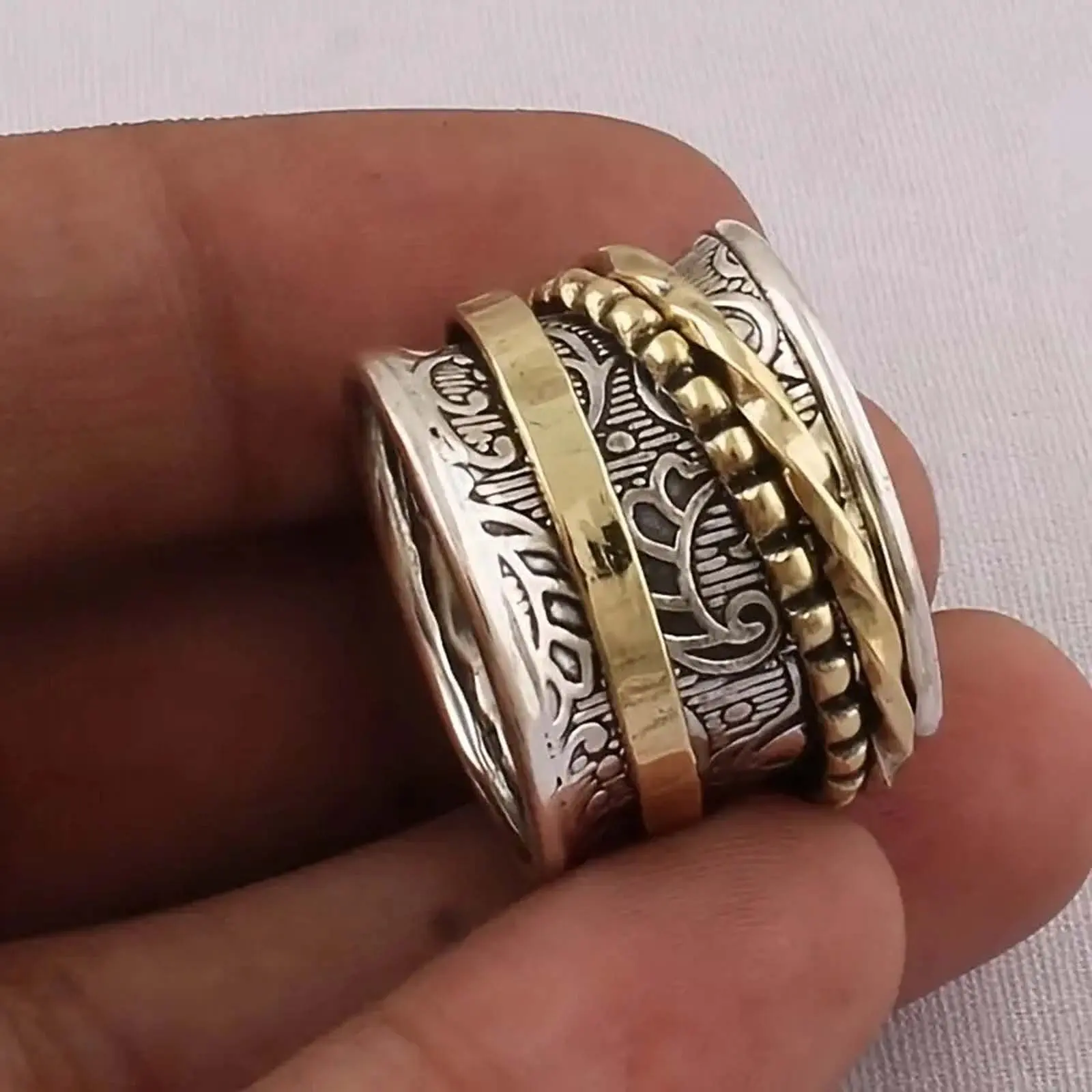 Retro creative ring fashion exquisite geometric line ring two-color trend couple gift hiphop