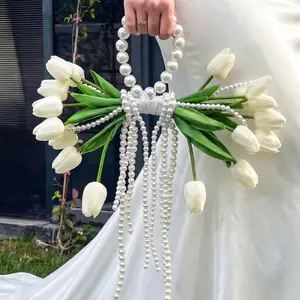 White Tulip Pearl Tassel Handheld Wedding Bouquet, Luxury Beaded Chain Bride Hand Flower, Artificial Floral Arrangement for Bridal Wedding Ceremony Bridesmaid Photo Shoot Party Decor