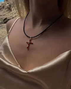 “Venice” cross choker