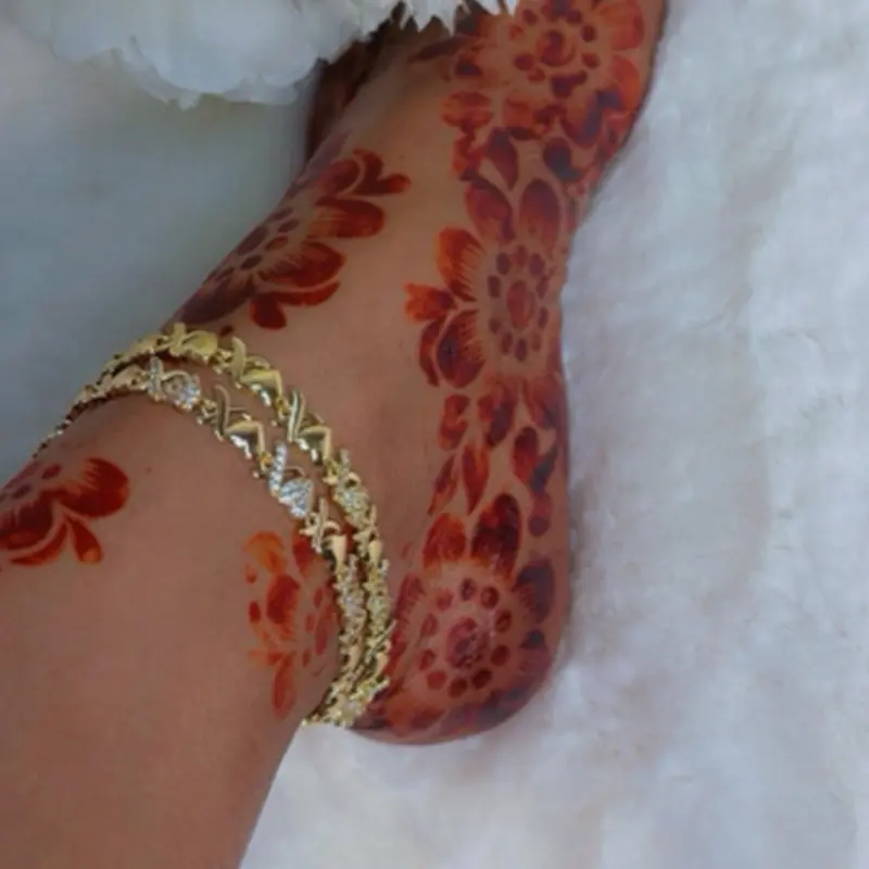 Gold anklet
