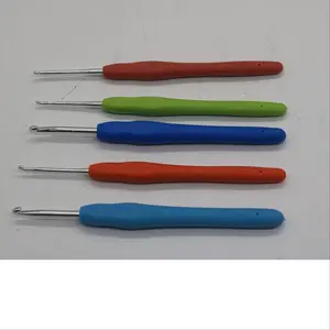 Crochet Hook Set, 5 Counts Crochet Needles, Rubber Handle Aluminum Knitting Needles, DIY Weave Craft Knitting Sewing Tool