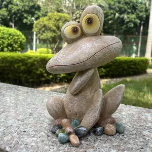Funny Frog Resin Statue, Unique Animal Sculpture, Resin Sculptures, Outdoor Garden Decor, Garden Accessories, Lawn Ornament, Vintage Style, No Battery Needed, Perfect for Easter, Exterior Decorative Statues
