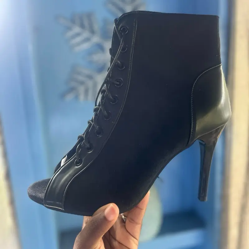 Black Heels for On-the-Town Occasions