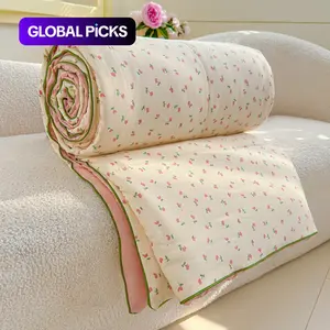 Tulip Print Summer Lightweight Quilt, Soft Lightweight Quilts, soft, skin-friendly air-conditioning quilt and summer cooling blanket, perfect for summer bedrooms, offices, home relaxation, Floral Print Quilt Coverlet Bedding #GLOBAL PICKS