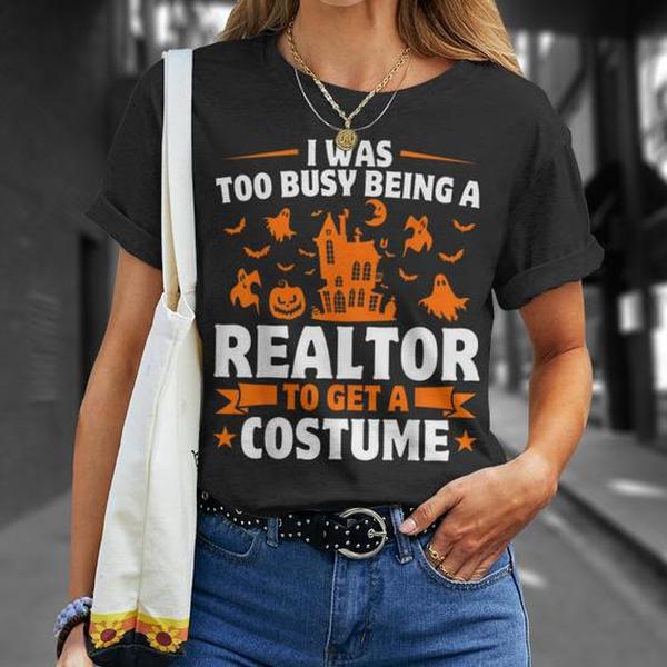 Women's Plus Size Casual Comfortable Cotton Print T-Shirt - Oversized Crewneck Short Sleeve, Funny "Too Busy Being A Realtor" Graphic, Halloween Realtor Costume Top