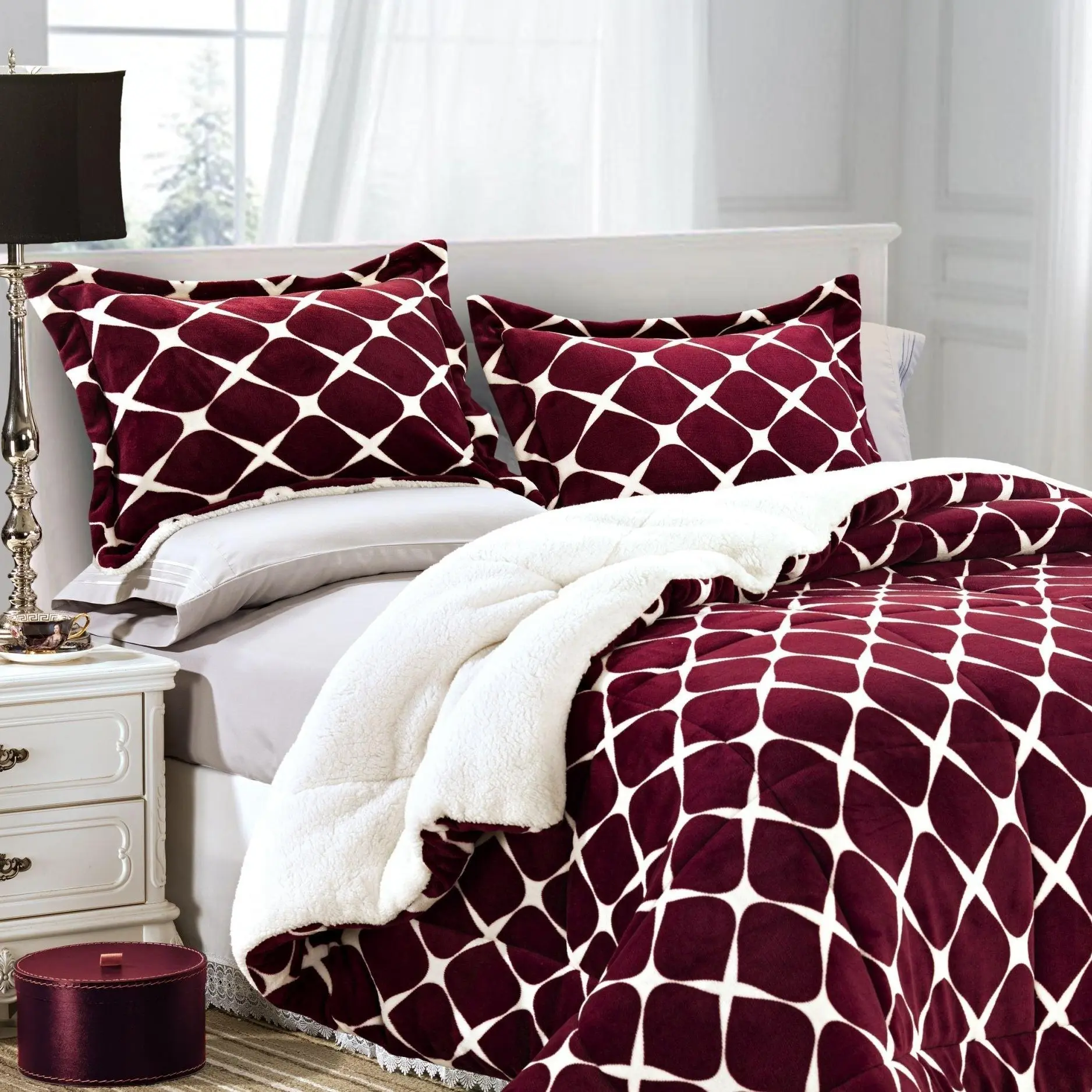 Elegant Comfort 3-Piece Bloomingdale Pattern Micro-Suede Sherpa Comforter Set - Ultra Soft and Cozy Reversible Bedding Set