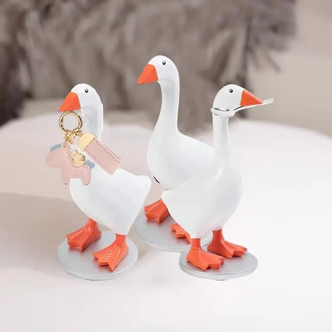 7" H x 5" W Chic Goose Motif Resin Statue - Strong Magnet Desk Key Holder Organiser, Kitchen Home Office Desk Decor, Housewarming Gift