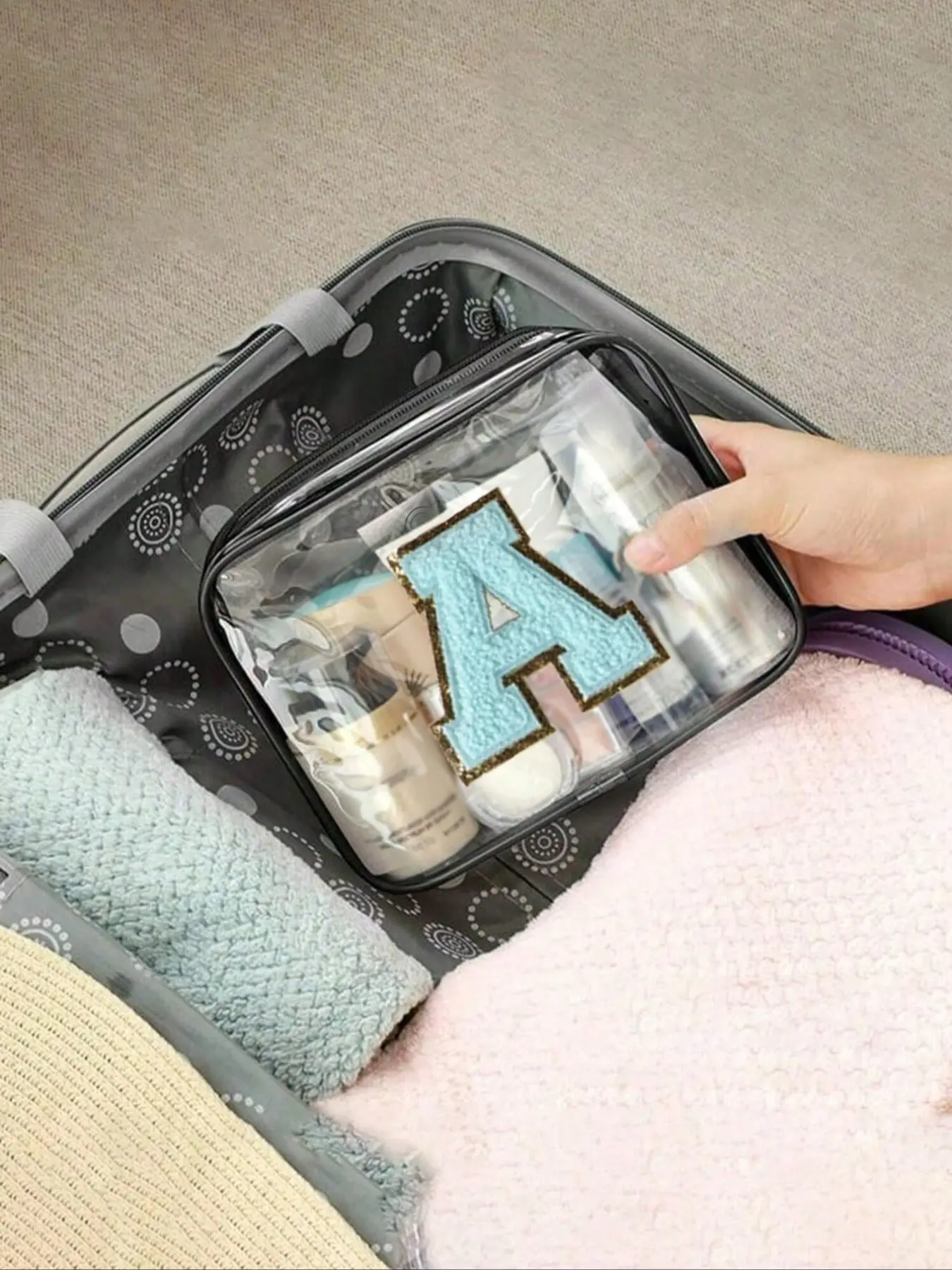 Pvc Portable Storage Bag With Blue Towel Embroidered With Initials A-Y,Large Capacity Makeup Organizer Makeup Case, Waterproof, Zippered, Makeup Bag,Cosmetic Bag,Cosmetics Bag,For Lipstick, Brush, Skincare, Travel Cosmetic Bags
