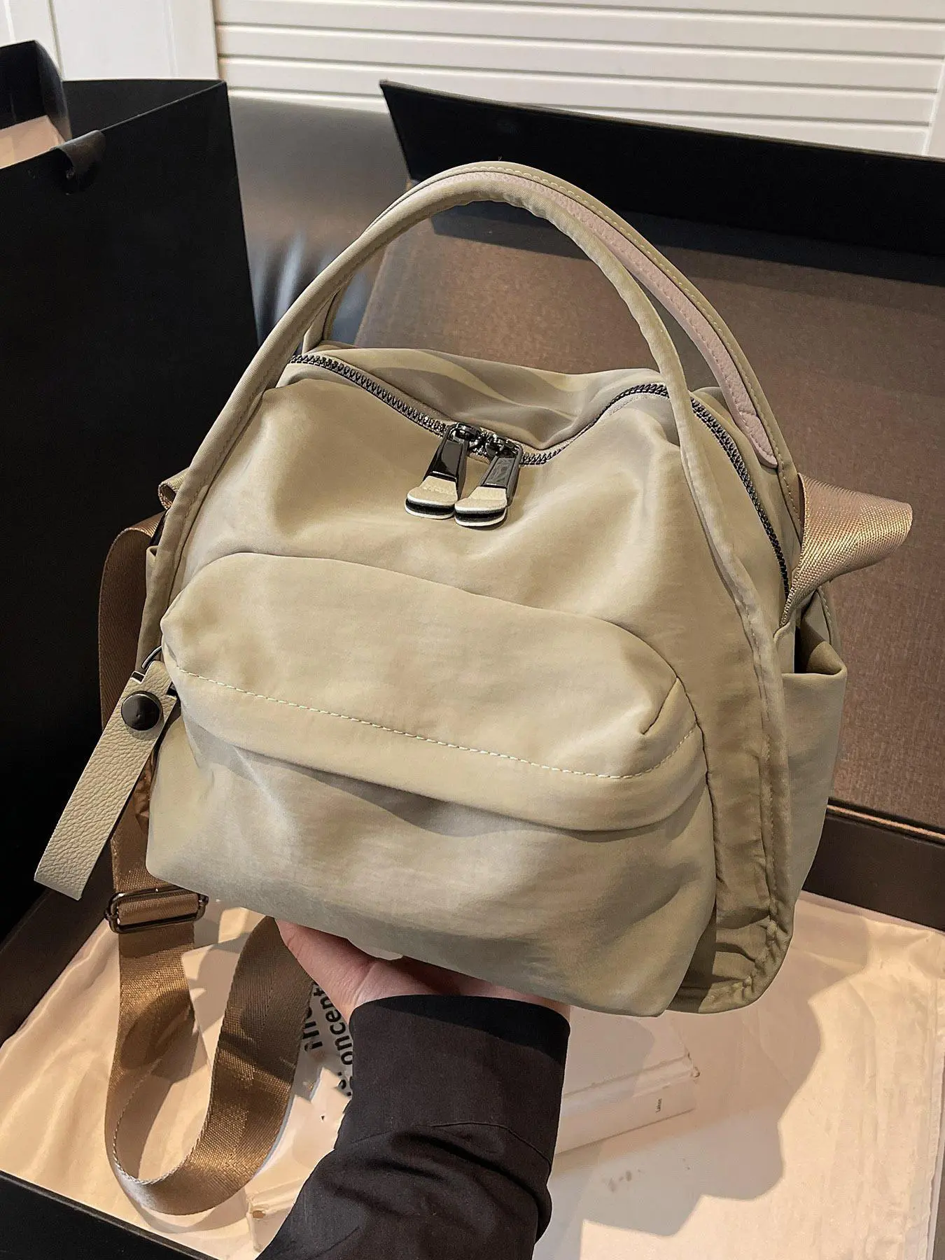 Ladies' elegant solid color shoulder bag, fashionable zipper All Match crossbody bag for daily use, simple solid color, casual trend versatile high-quality commuting bag, Fabric shoulder bags