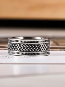 Men's Vintage Stainless Steel Ring, Trendy European Style, Fade-Resistant Plaid Design, Unique Finger Accessory, Fashionable Jewelry, Stackable Finger Rings
