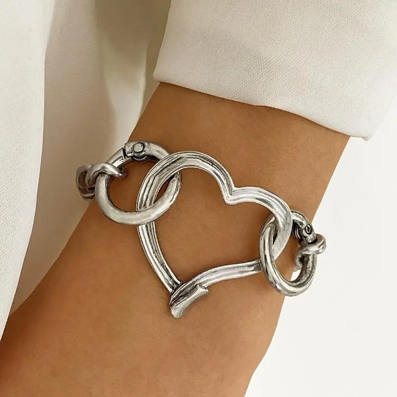 Heart Design Bracelet, Fashionable Jewelry for Women & Girls, Trendy All-match & Exquisite Jewelry for Birthday Gift, Alloy Heart Bracelets