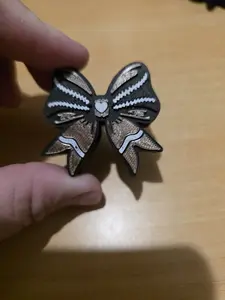 Bow straw topper