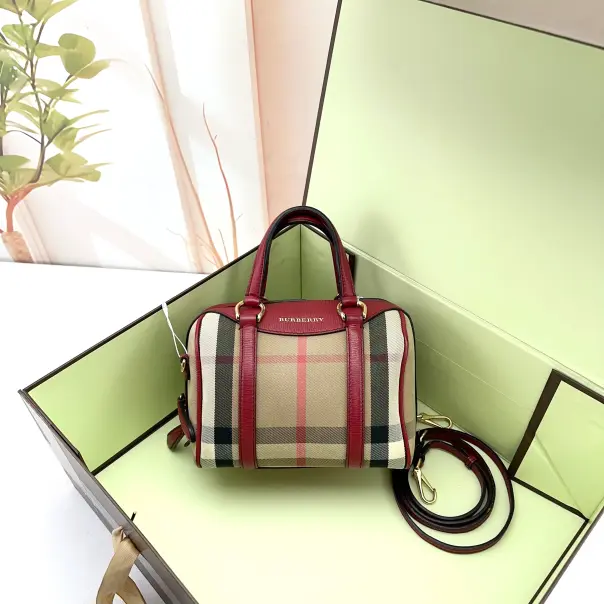Pre-owned BURBERRY Canvas Shoulder Bags 7.8'' R1729 Shoulder Bag C531261467 0513 T3 Mia