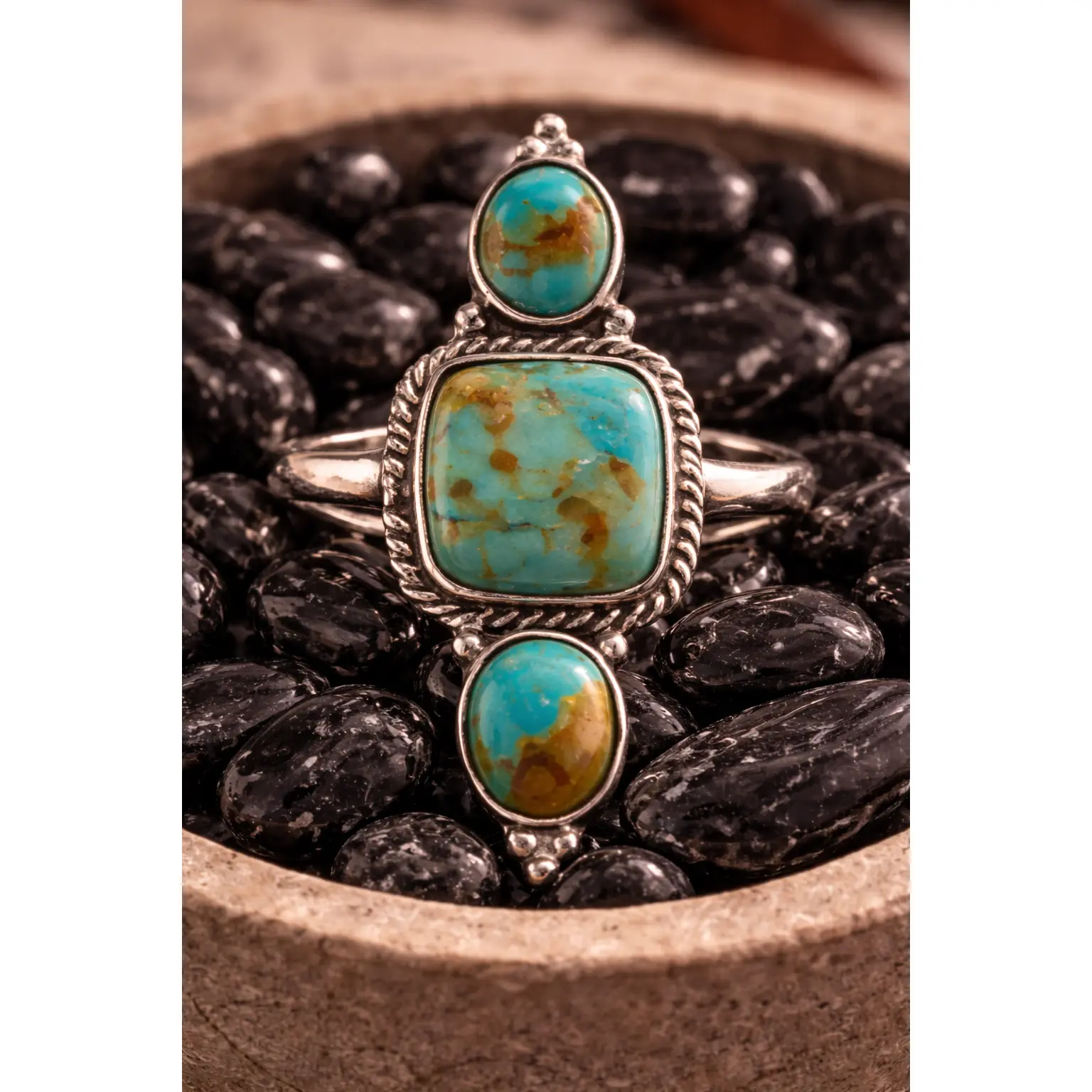 THE MARAVELLE RING THE MARAVELLE RING