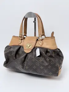 Pre-owned Louis Vuitton Coated Canvas Shoulder Bags Monogram Shoulder Bag LV375FEI