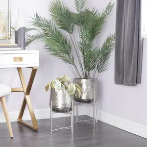 CosmoLiving by Cosmopolitan Set of 2 Metal Hammered Indoor Outdoor Planter with Removable Stand